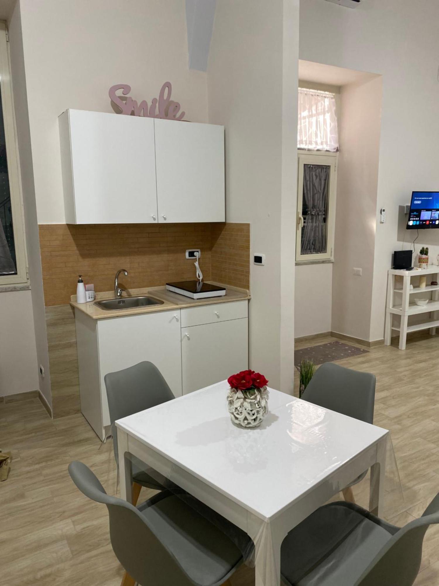 La Petite Maison เนเปิลส์ ภายนอก รูปภาพ